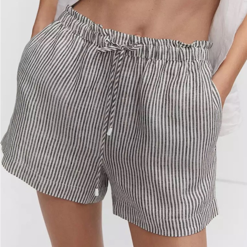 Mango Line Gray and White Striped High Waist Shorts Small